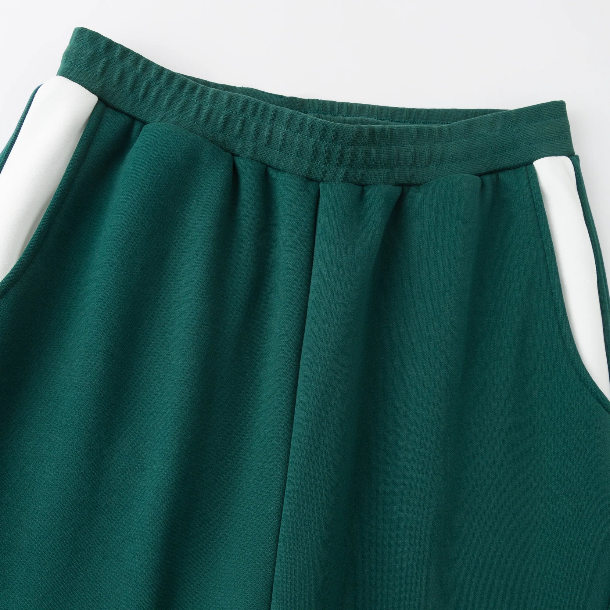 Mertra Bigstep Joggers (Green / White) From Mertra Friday Drop